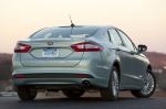 Ford Fusion Hybrid SE 2013 года